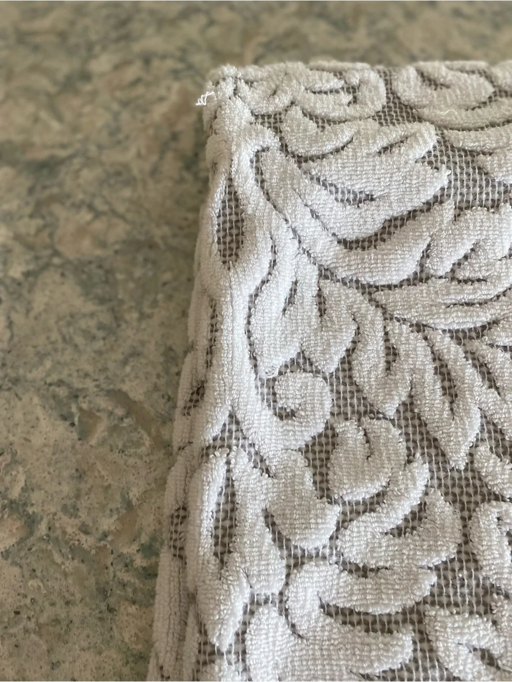 Nicole Milker Neutral Leaf Jacquard Bath Towel Set